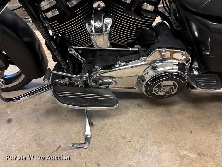 image for item EN0122 2017 Harley Davison Street glide motorcycle