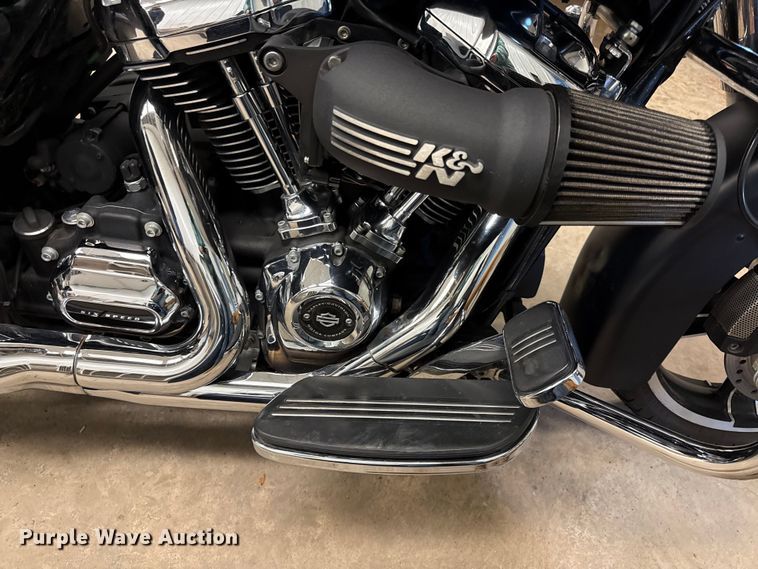 image for item EN0122 2017 Harley Davison Street glide motorcycle