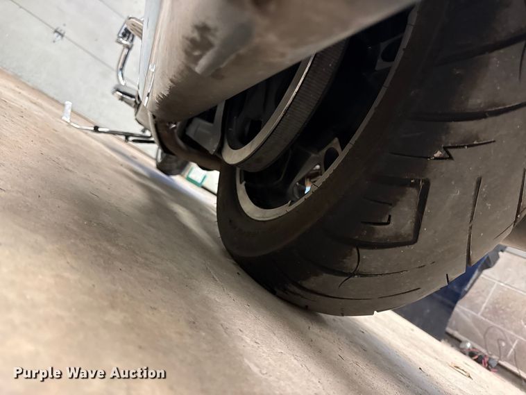 image for item EN0122 2017 Harley Davison Street glide motorcycle