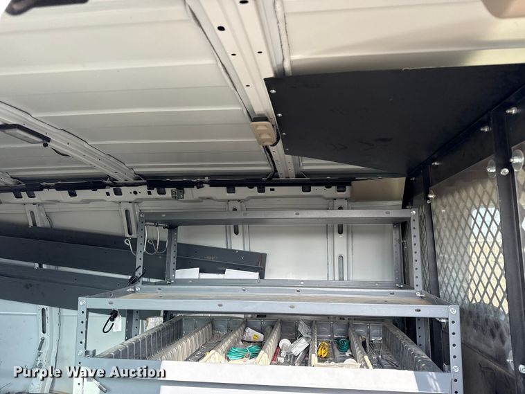 image for item EN0152 2017 Chevrolet Express 2500 van