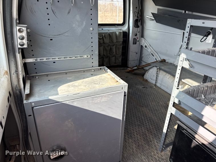 image for item EN0152 2017 Chevrolet Express 2500 van