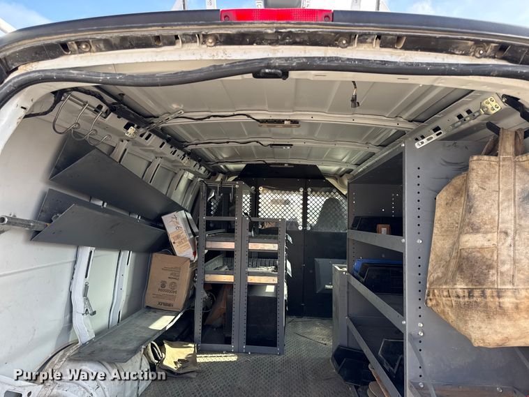 image for item EN0152 2017 Chevrolet Express 2500 van