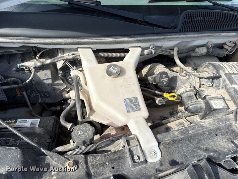 image for item EN0152 2017 Chevrolet Express 2500 van