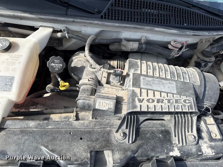 image for item EN0152 2017 Chevrolet Express 2500 van