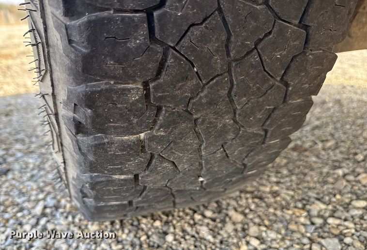 image for item EN0152 2017 Chevrolet Express 2500 van