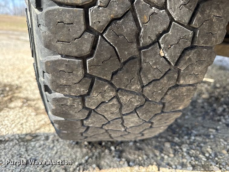 image for item EN0152 2017 Chevrolet Express 2500 van