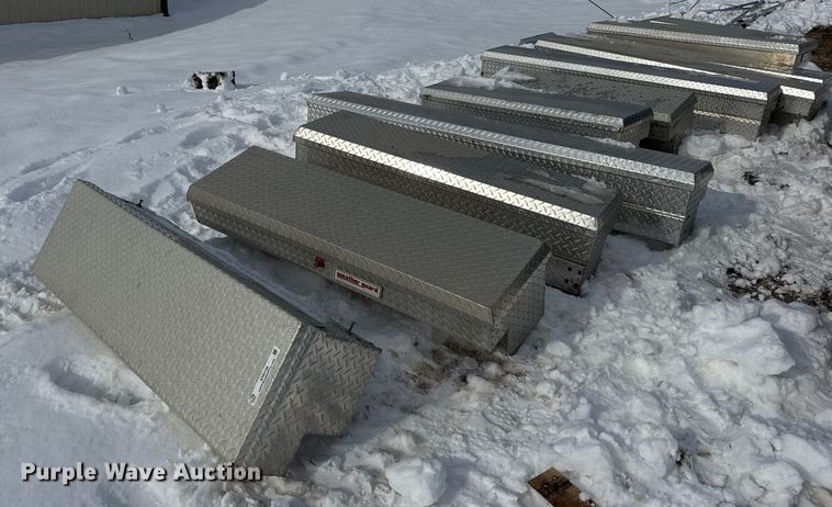 image for item EN0738 (12) toolboxes