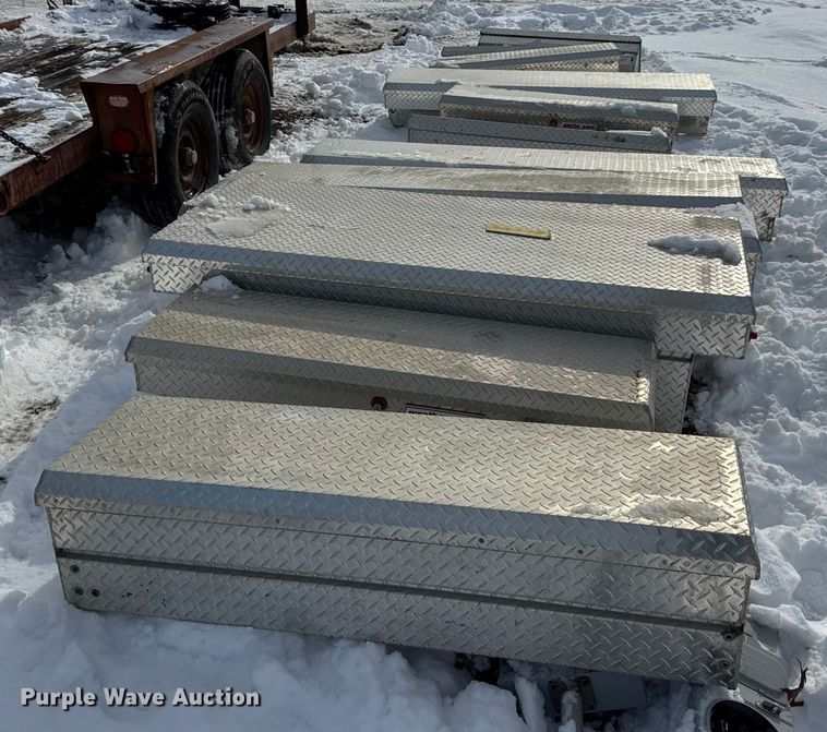 image for item EN0738 (12) toolboxes