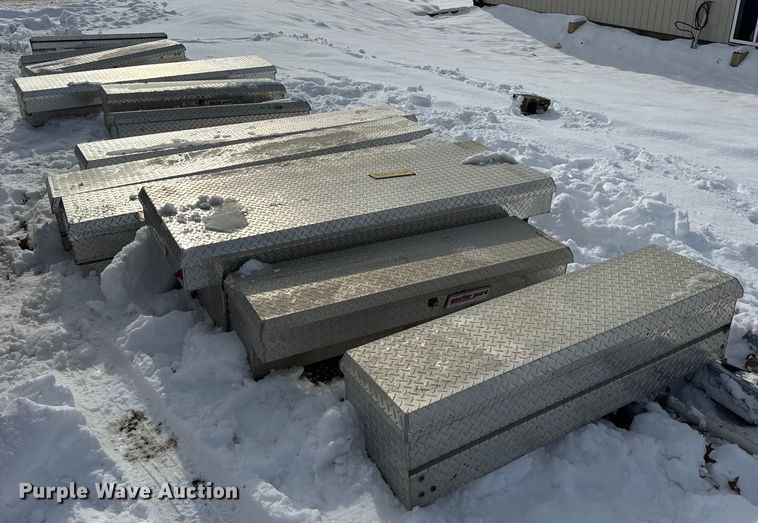 image for item EN0738 (12) toolboxes