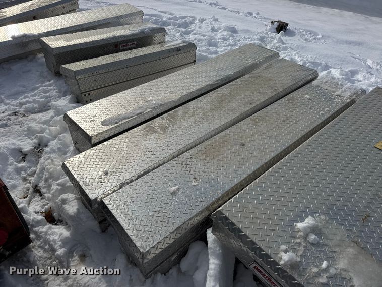 image for item EN0738 (12) toolboxes