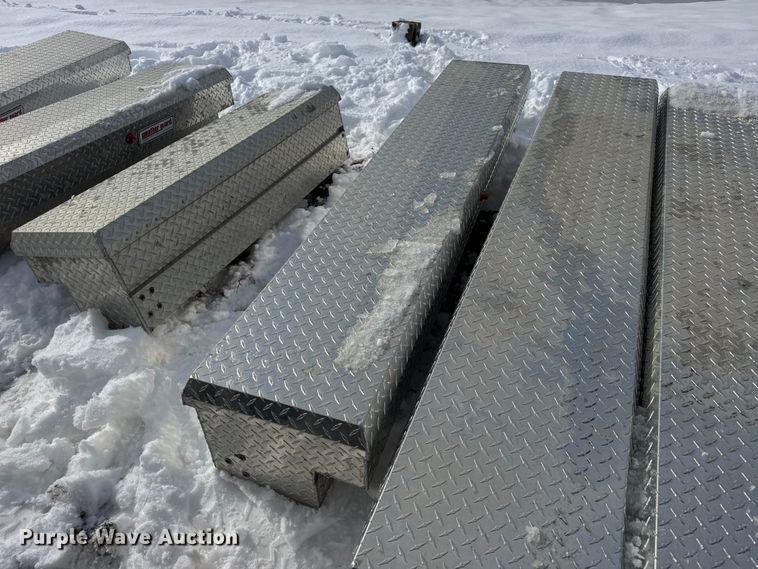 image for item EN0738 (12) toolboxes