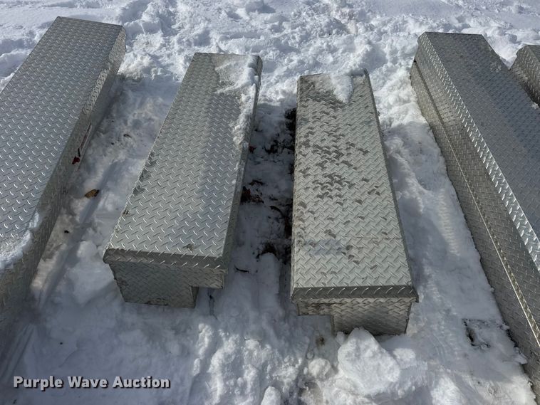 image for item EN0738 (12) toolboxes