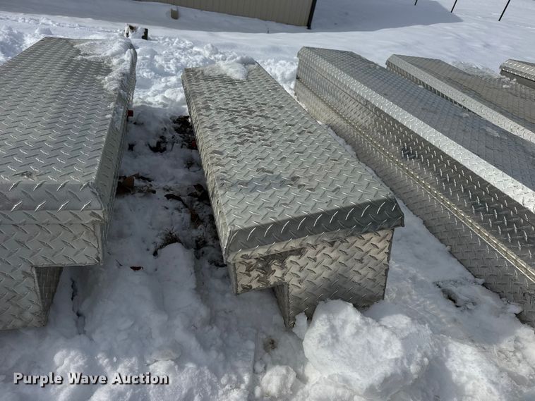 image for item EN0738 (12) toolboxes