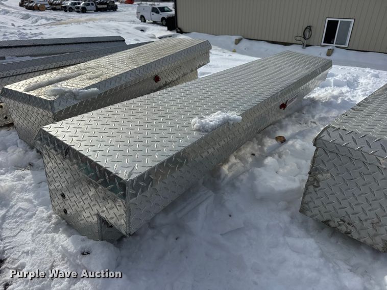 image for item EN0738 (12) toolboxes