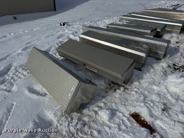 image for item EN0738 (12) toolboxes