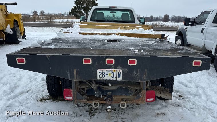 image for item EN0754 2013 Ford F450 flatbed truck