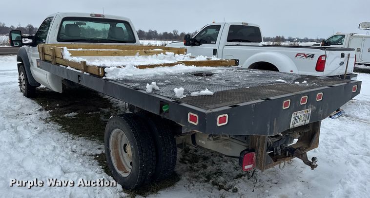 image for item EN0754 2013 Ford F450 flatbed truck