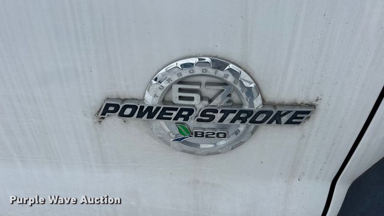 image for item EN0754 2013 Ford F450 flatbed truck