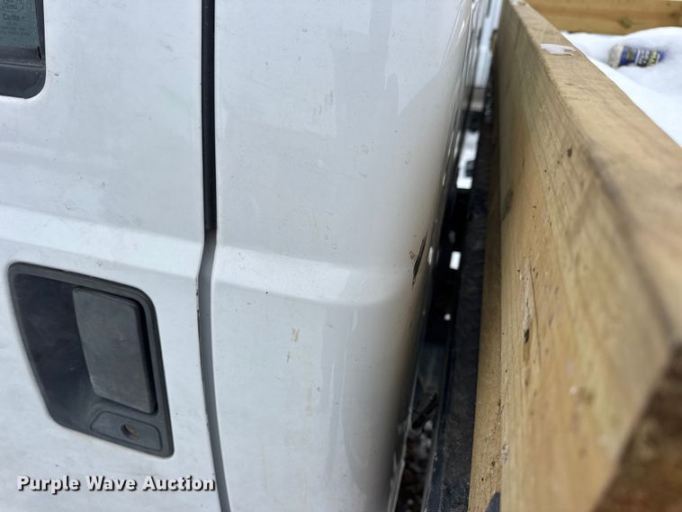 image for item EN0754 2013 Ford F450 flatbed truck