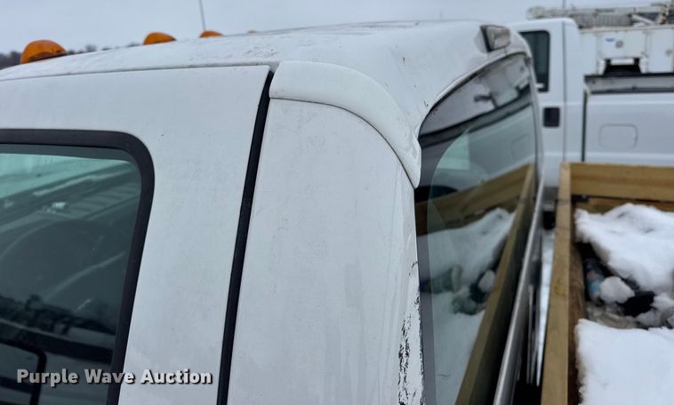 image for item EN0754 2013 Ford F450 flatbed truck