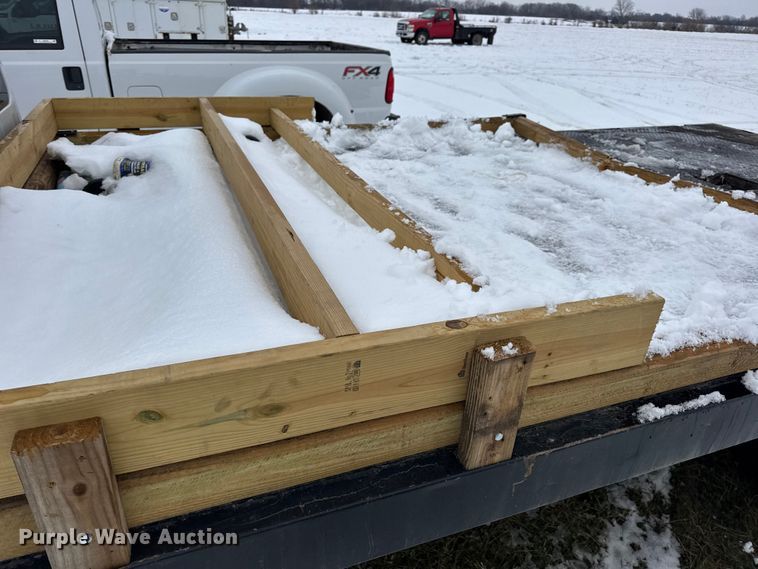 image for item EN0754 2013 Ford F450 flatbed truck