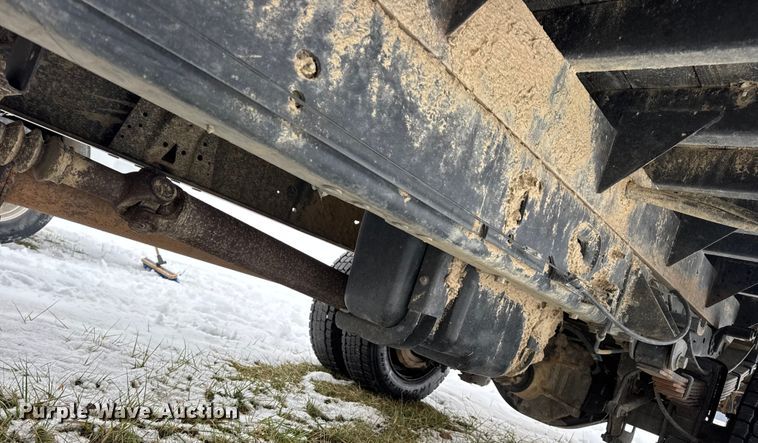 image for item EN0754 2013 Ford F450 flatbed truck