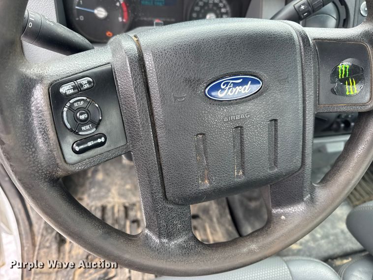 image for item EN0754 2013 Ford F450 flatbed truck