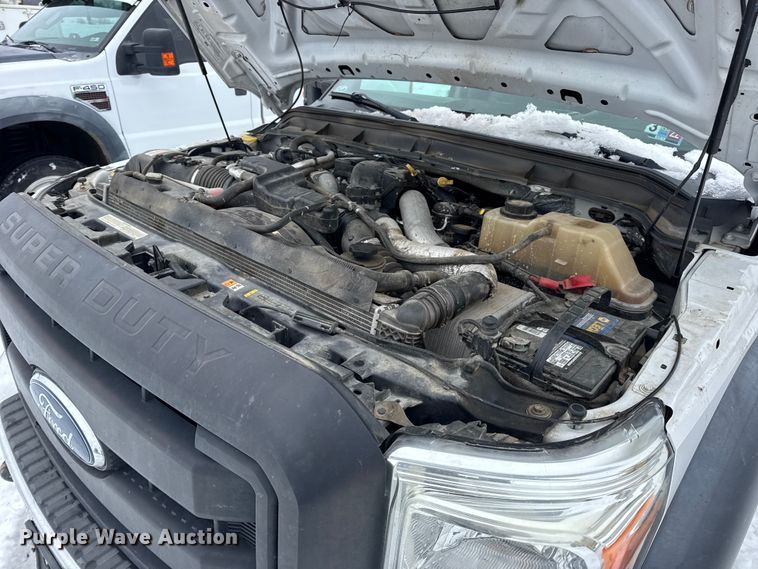 image for item EN0754 2013 Ford F450 flatbed truck