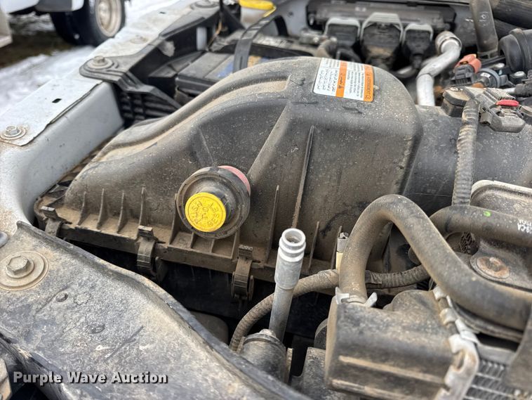 image for item EN0754 2013 Ford F450 flatbed truck