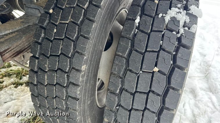 image for item EN0754 2013 Ford F450 flatbed truck