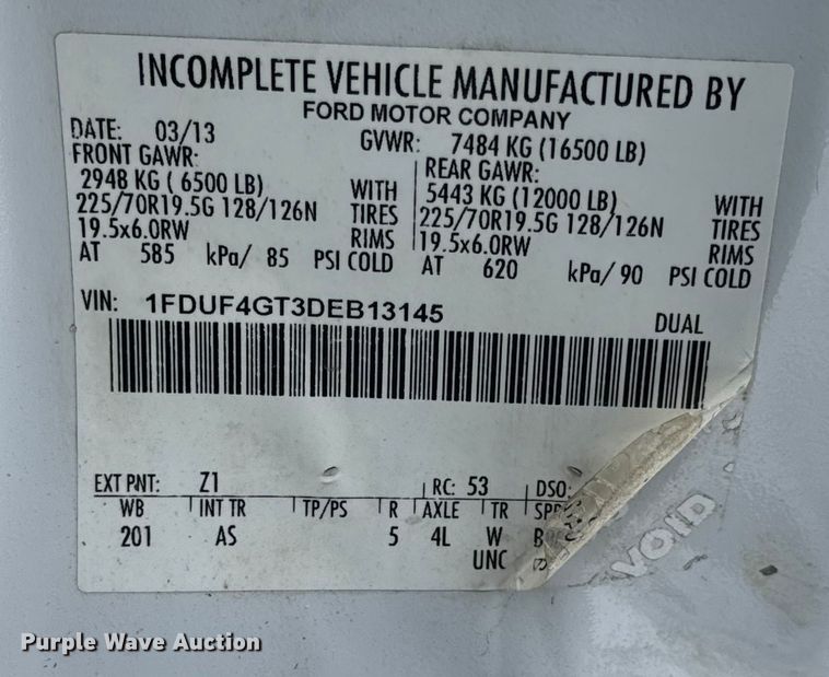 image for item EN0754 2013 Ford F450 flatbed truck