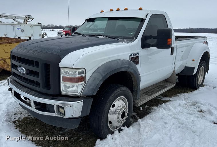 image for item EN0755 2010 Ford F450 pickup truck