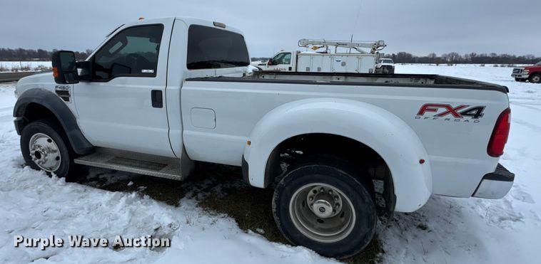 image for item EN0755 2010 Ford F450 pickup truck