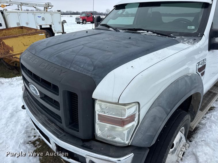 image for item EN0755 2010 Ford F450 pickup truck