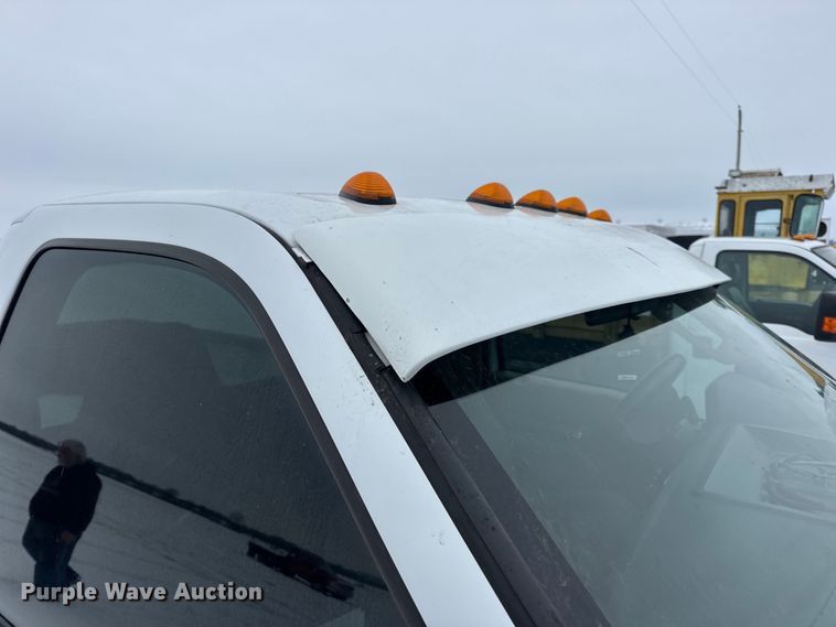 image for item EN0755 2010 Ford F450 pickup truck