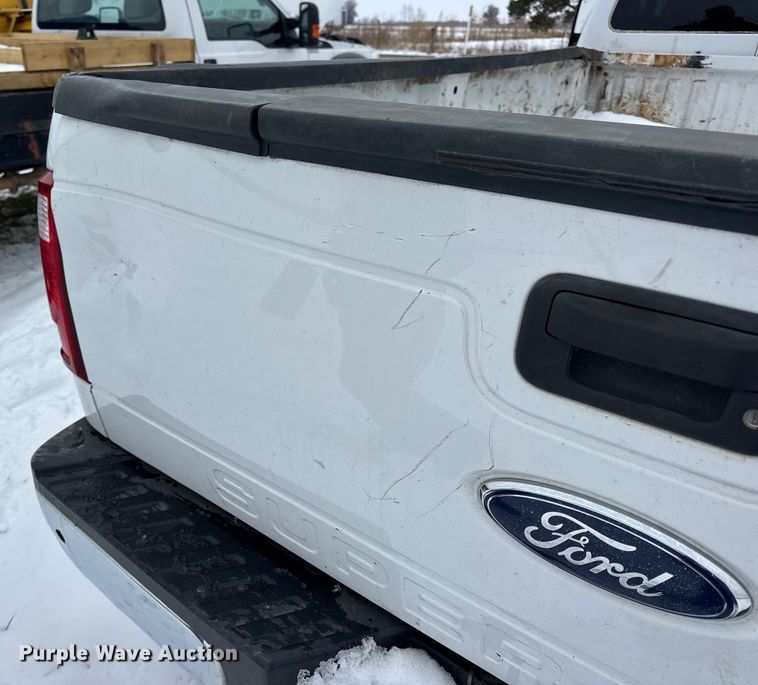 image for item EN0755 2010 Ford F450 pickup truck