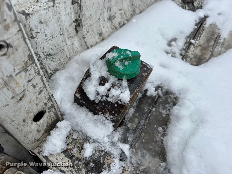 image for item EN0755 2010 Ford F450 pickup truck