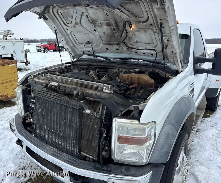 image for item EN0755 2010 Ford F450 pickup truck