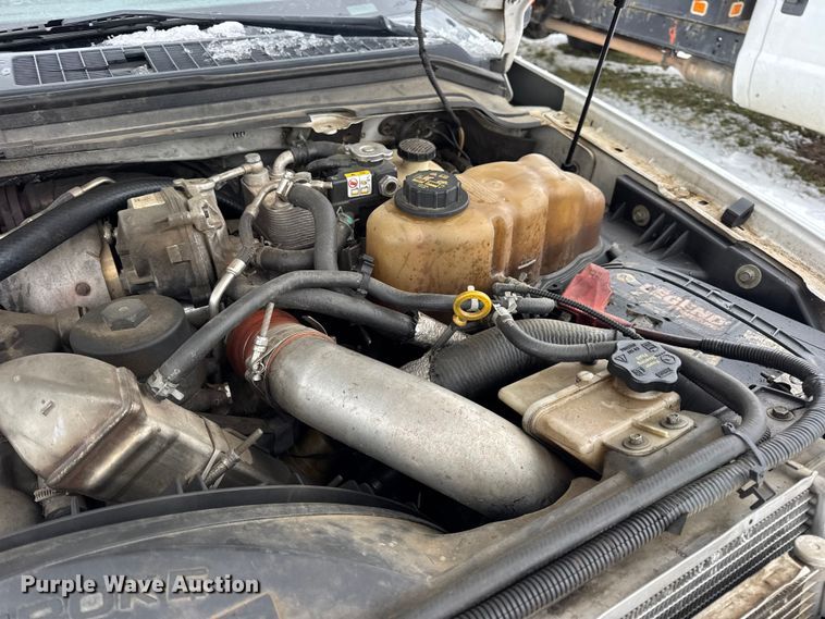 image for item EN0755 2010 Ford F450 pickup truck