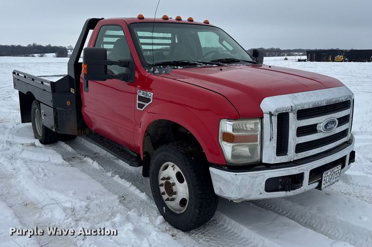image for item EN0760 2008 Ford F350 flatbed pickup truck