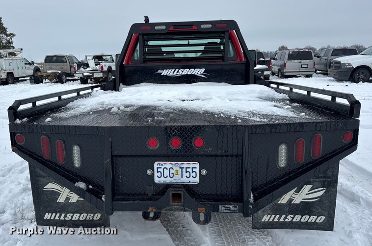 image for item EN0760 2008 Ford F350 flatbed pickup truck