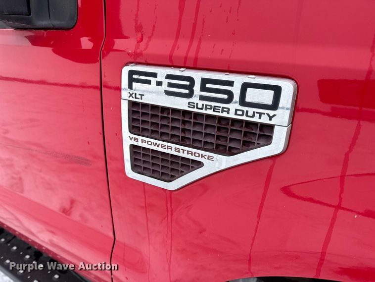 image for item EN0760 2008 Ford F350 flatbed pickup truck