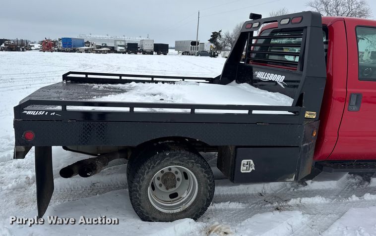 image for item EN0760 2008 Ford F350 flatbed pickup truck