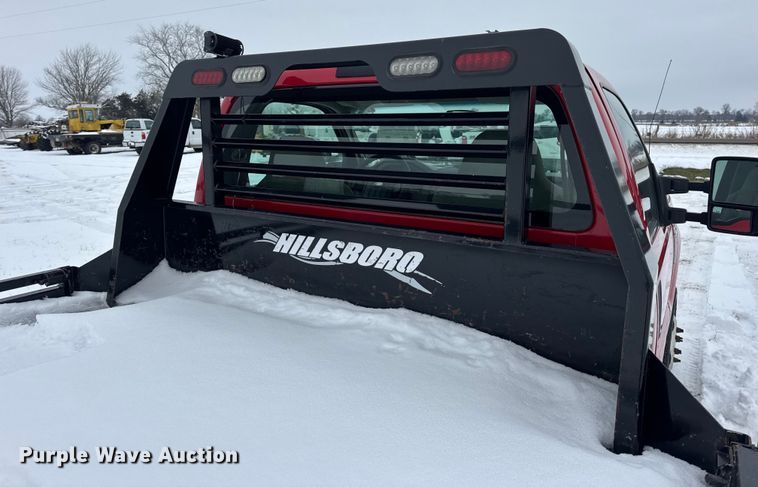 image for item EN0760 2008 Ford F350 flatbed pickup truck