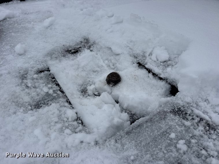 image for item EN0760 2008 Ford F350 flatbed pickup truck