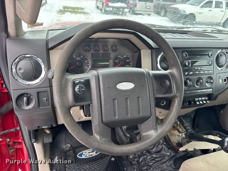 image for item EN0760 2008 Ford F350 flatbed pickup truck