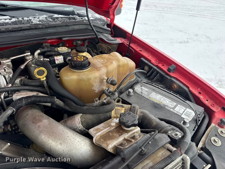 image for item EN0760 2008 Ford F350 flatbed pickup truck