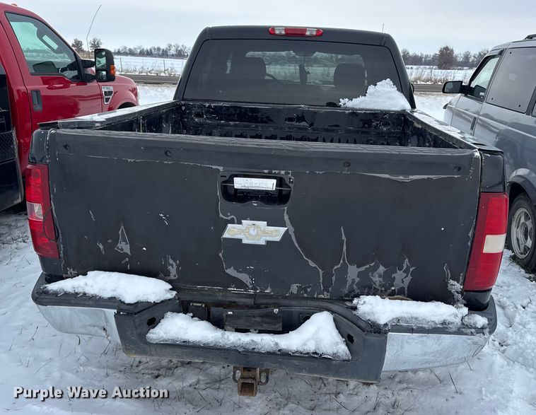 image for item EN0761 2008 Chevrolet Silverado 1500 Crew Cab pickup truck