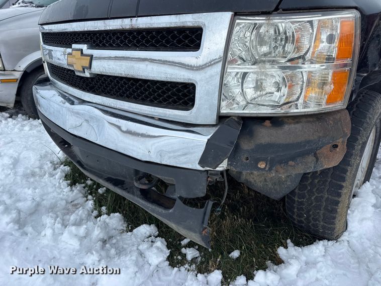 image for item EN0761 2008 Chevrolet Silverado 1500 Crew Cab pickup truck