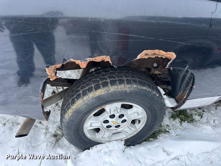 image for item EN0761 2008 Chevrolet Silverado 1500 Crew Cab pickup truck